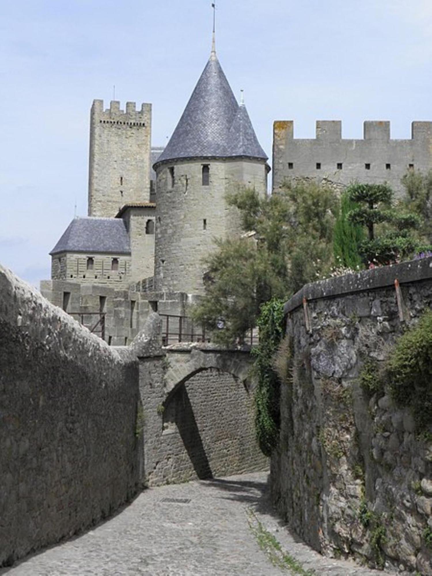 Le Logis Des Remparts Coeur De La Cite Medievale Et Parking Inclus Carcassonne Exteriör bild